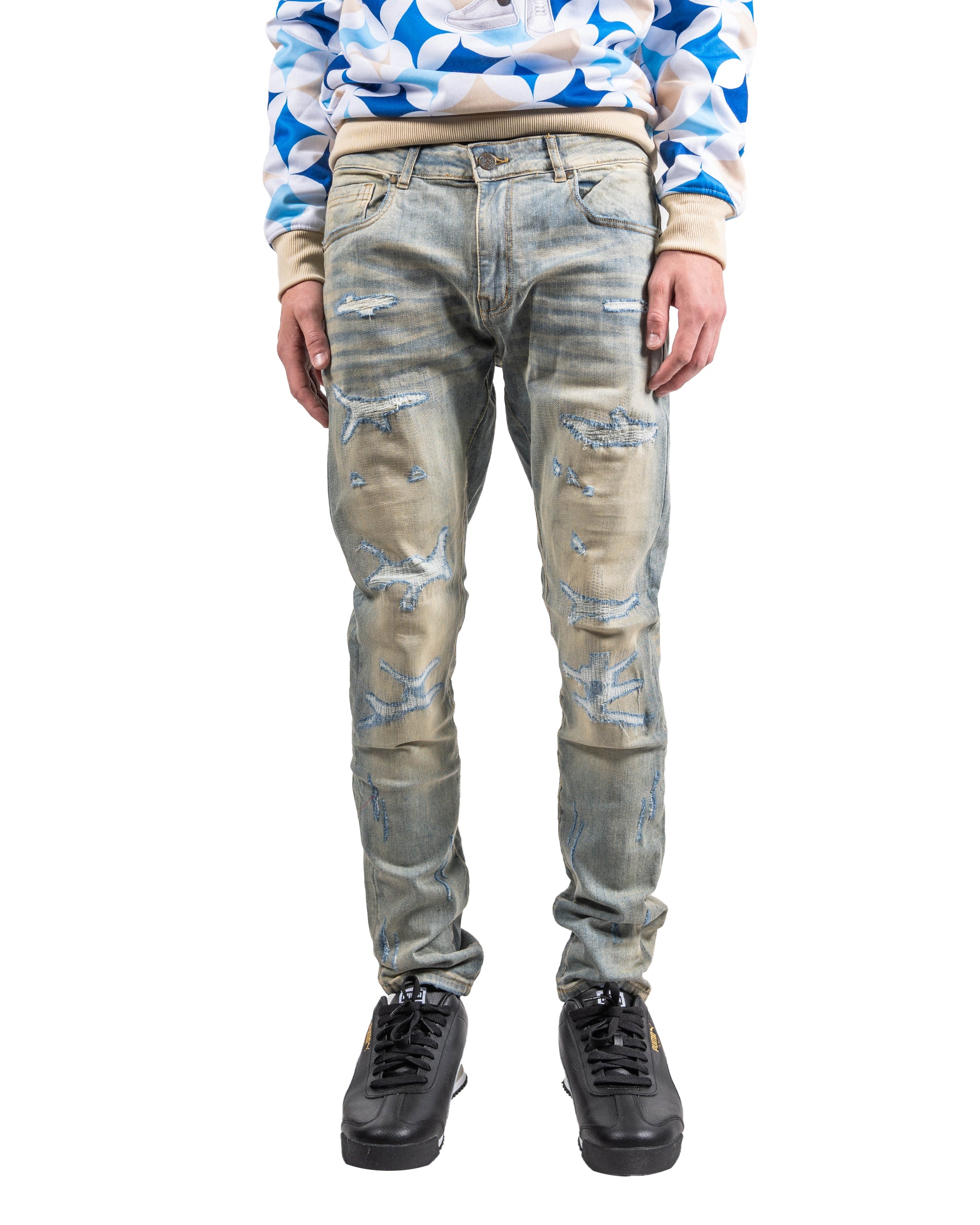 Distressed Skinny Jeans in Light Vintage Blue
