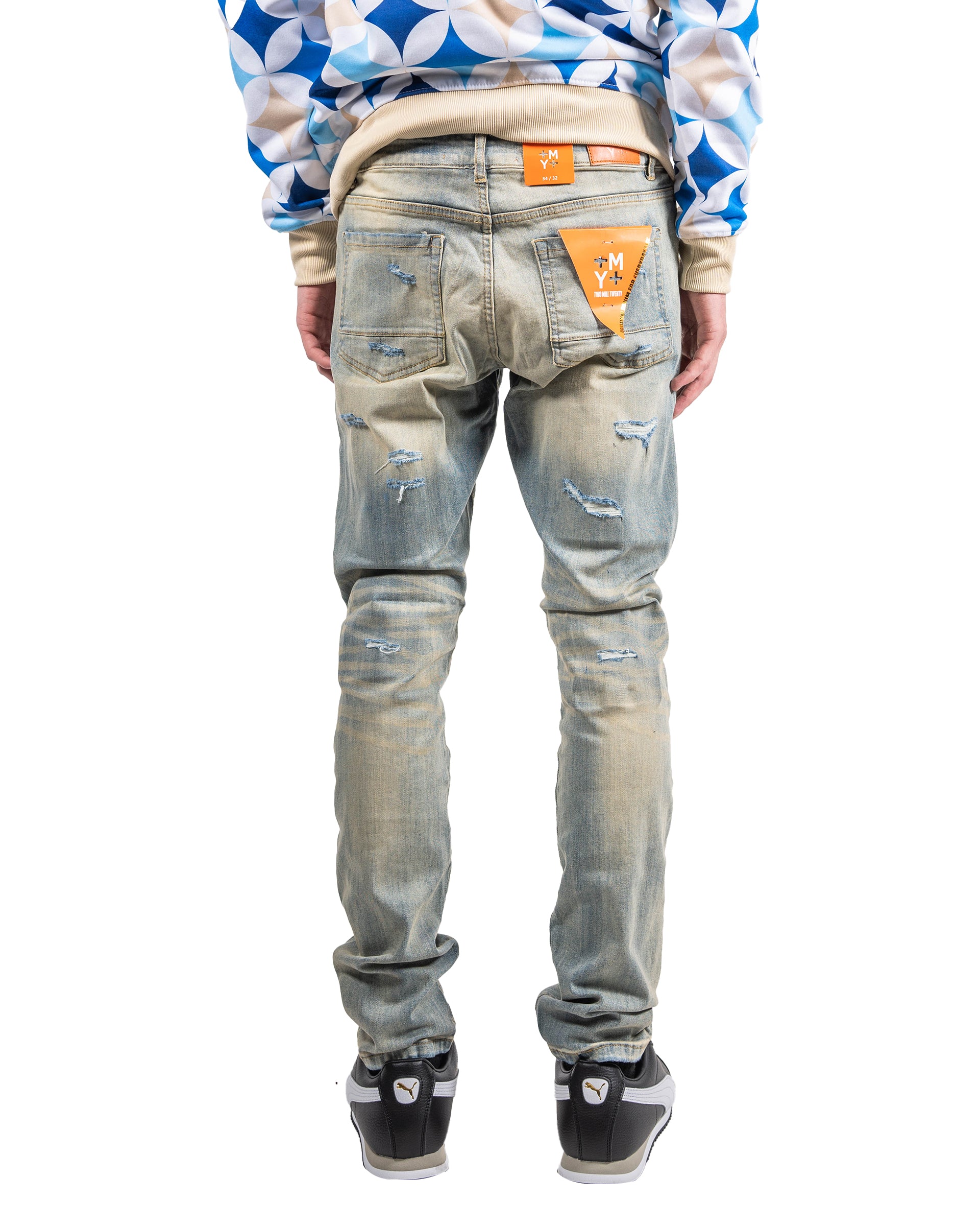 Distressed Skinny Jeans in Light Vintage Blue