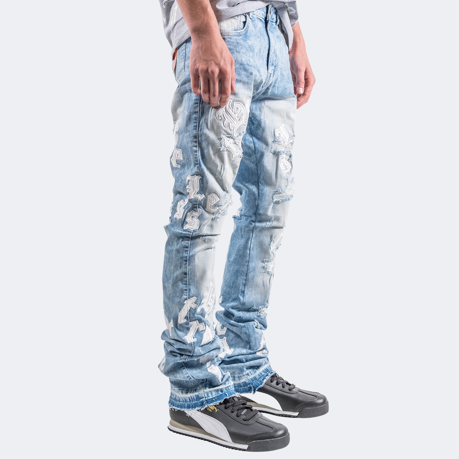 Letter Patch Flare Slim in Ice Blue