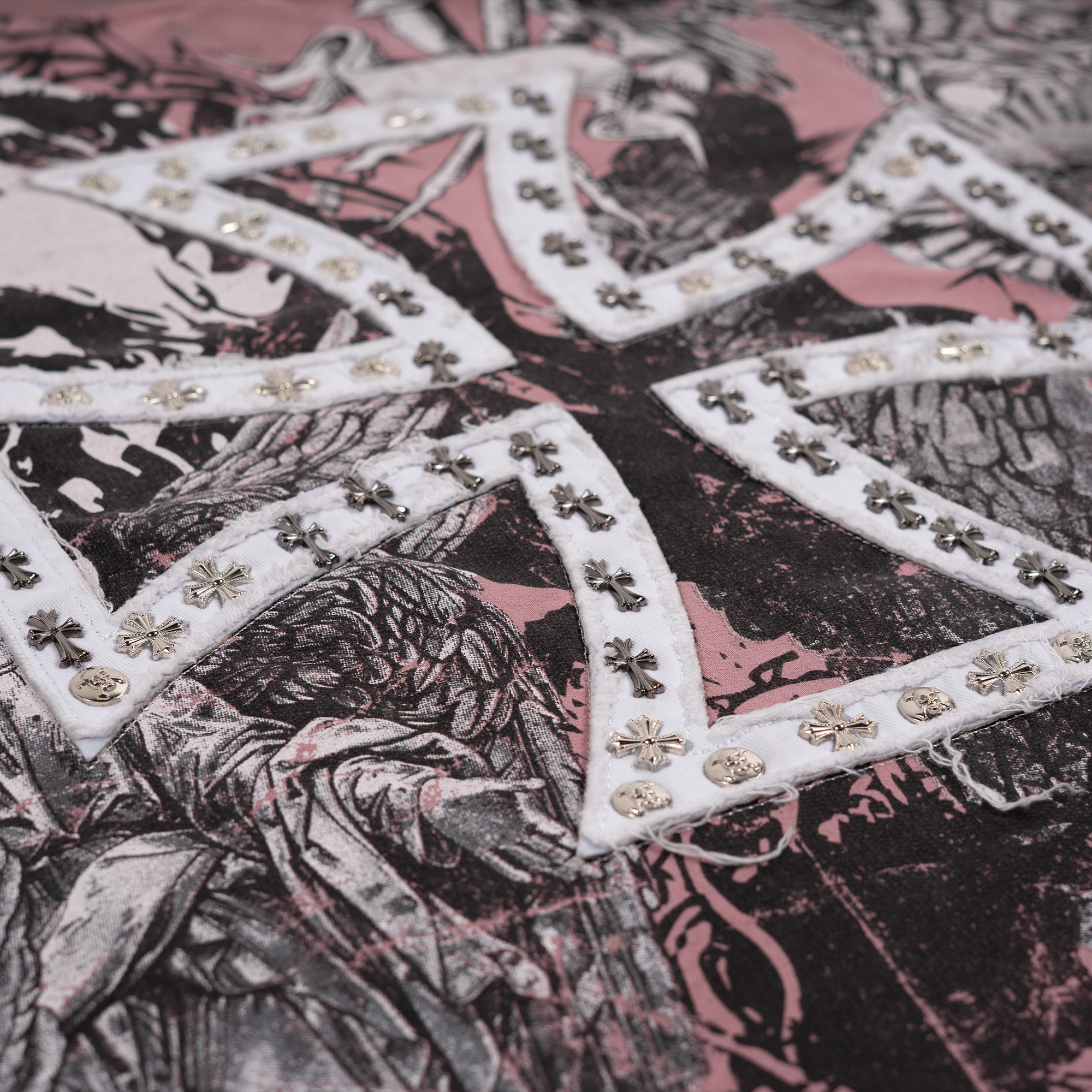 Men's Chrome Cross Tee | Pink